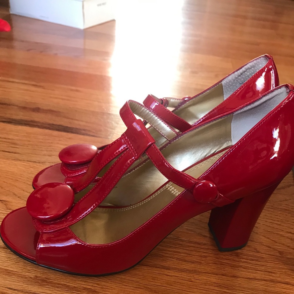 Crimson Red patent leather heels by Tahari